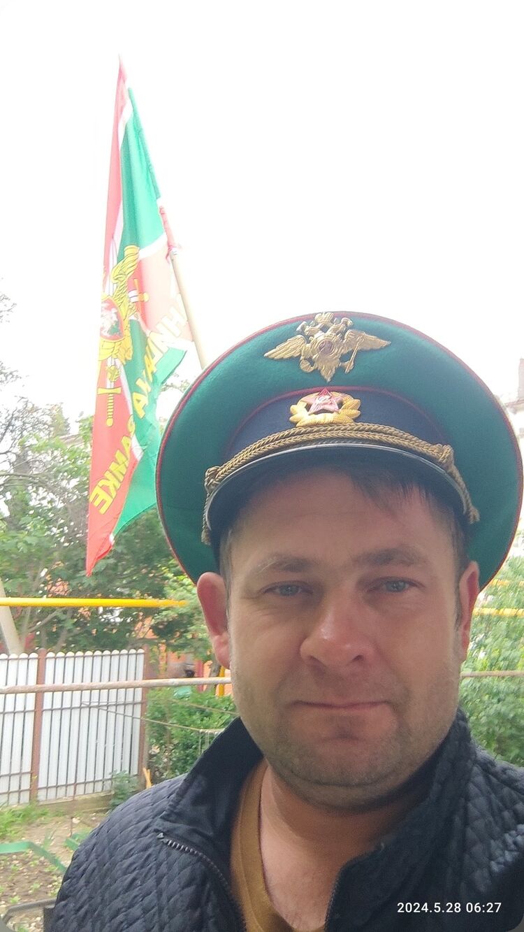  43489316  Andrey, 41 ,    