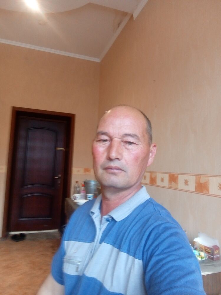  38532176  , 53 ,    