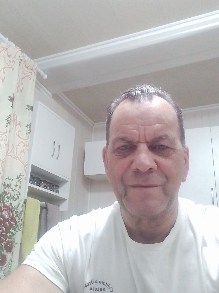  49238036  , 63 ,    