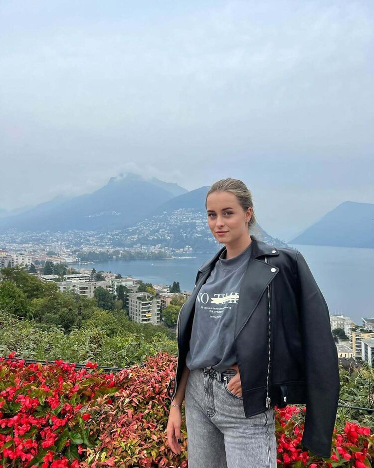 ���� 52537216 ������� ���������, 32 ����, ���� ���������� � ������