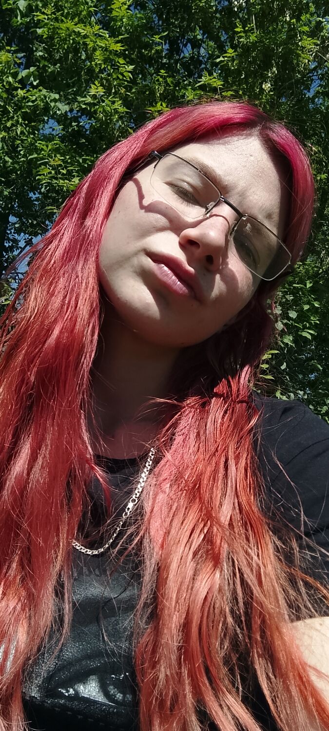  43841866  ee, 24 ,    