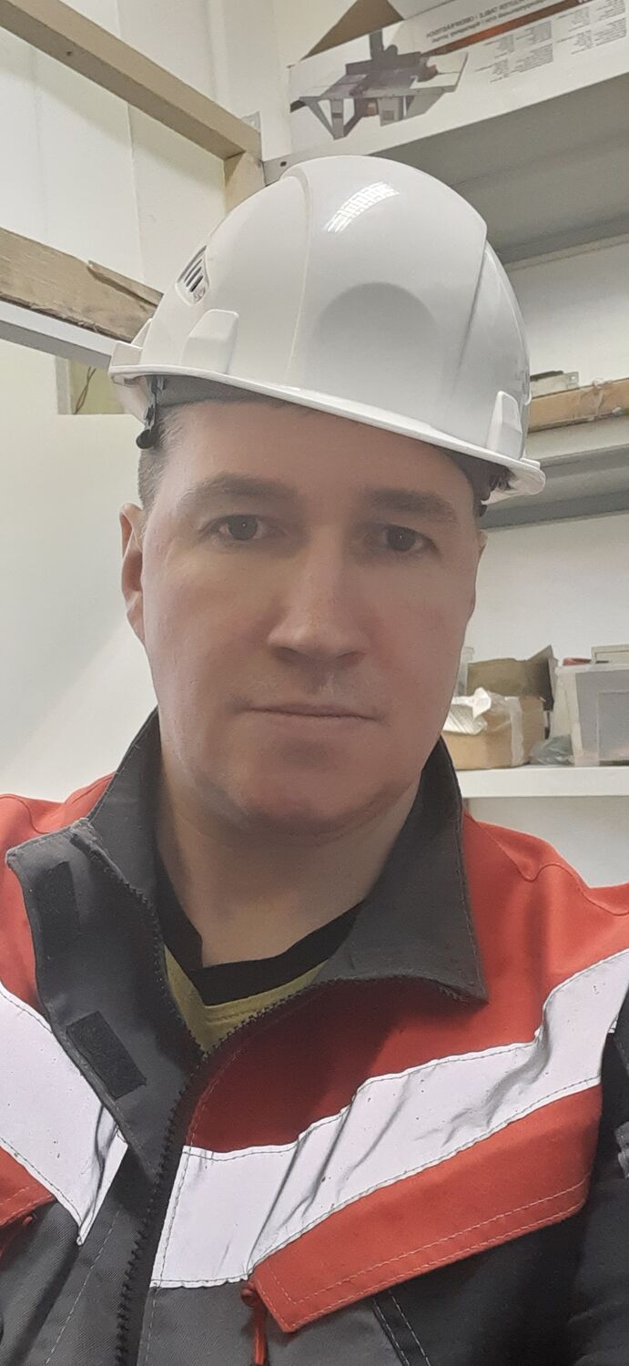  -,   Pavel, 48 ,   ,   