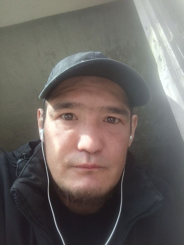  ,   Parviz, 38 ,     , c , 