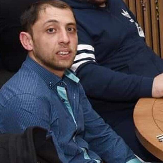  ,   Kenan, 32 ,   ,   , c 