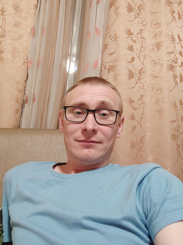  44649256  , 39 ,    