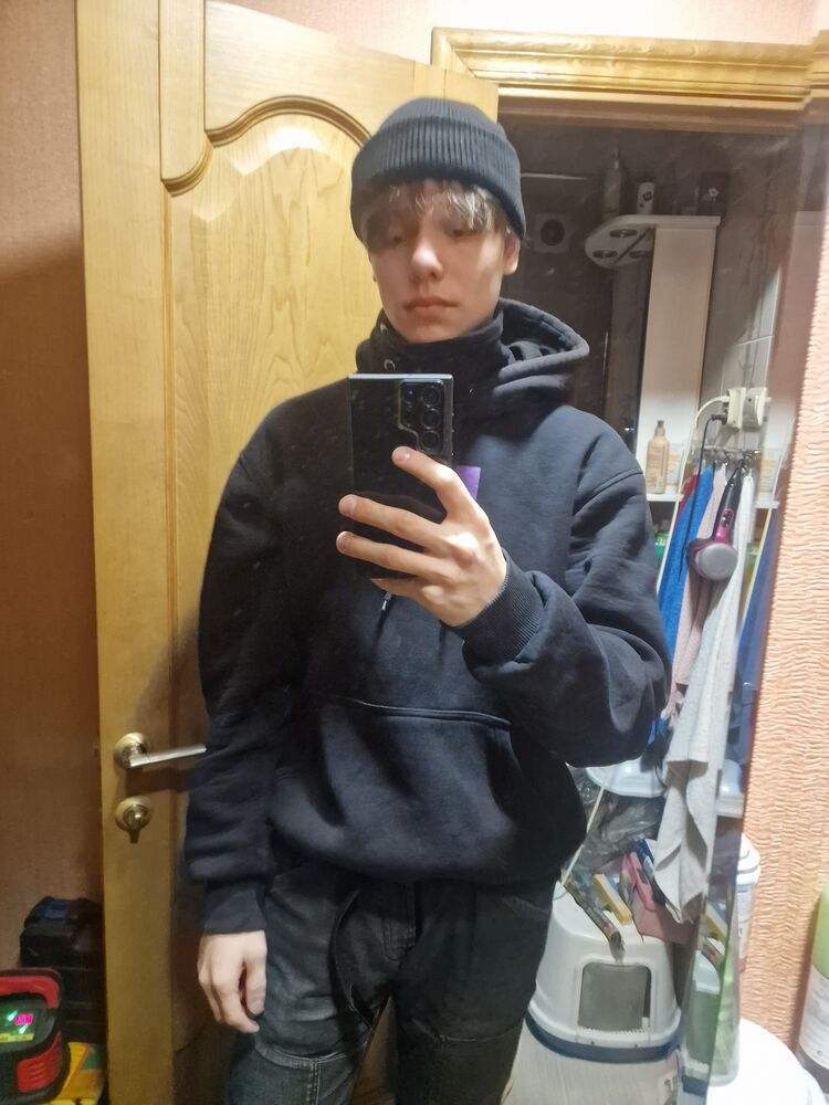  52894186  Gleb, 20 ,    
