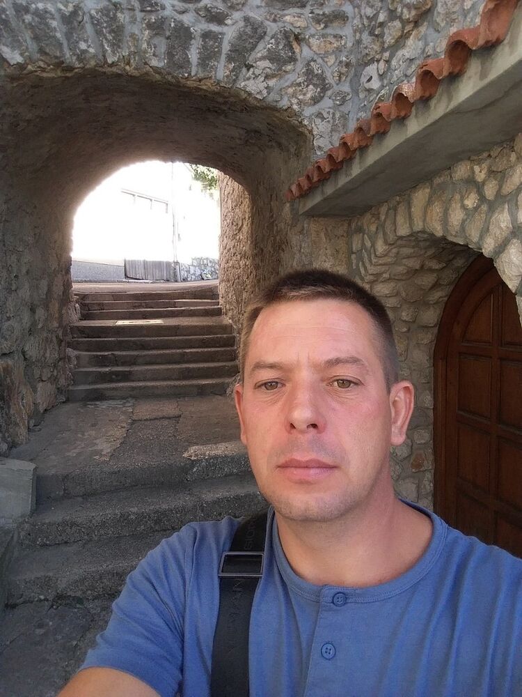  Warszawa,   Sergii, 45 ,  