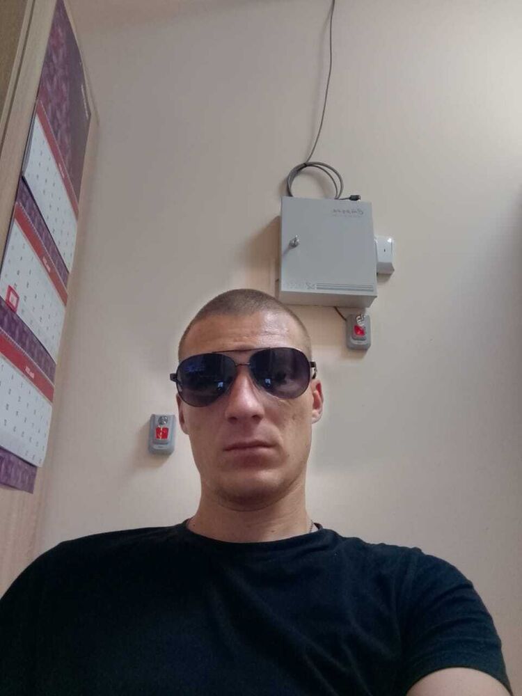  47131236  Dmitry, 30 ,    