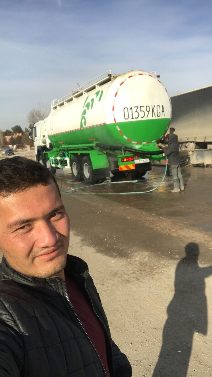  ,   Sirojiddin, 30 ,   