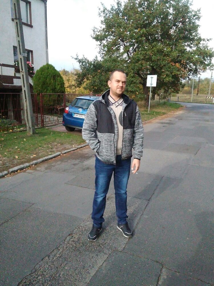 Bielany Wroclawskie,   Vadik, 34 ,   ,   , c 