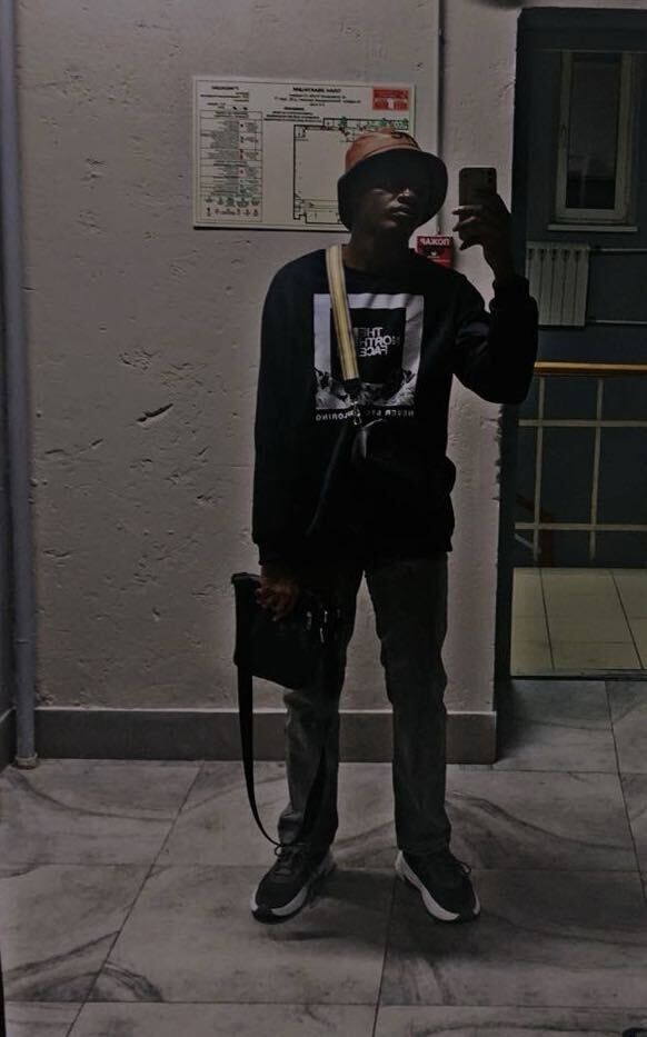  ,   Serge, 26 ,   ,   