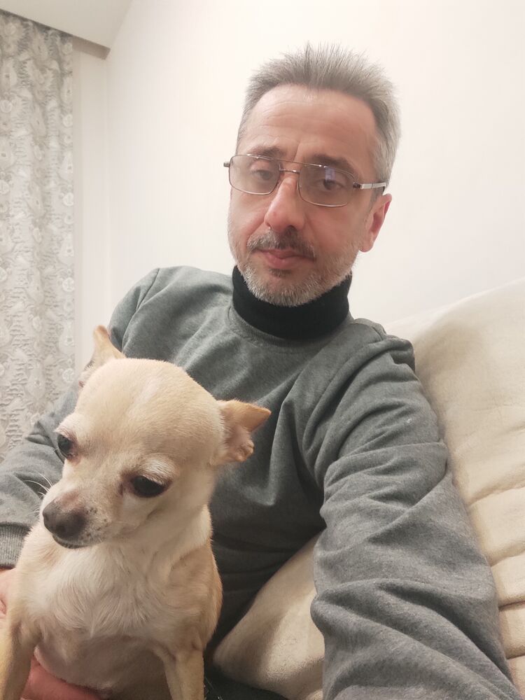  40530276  Merabi, 53 ,    