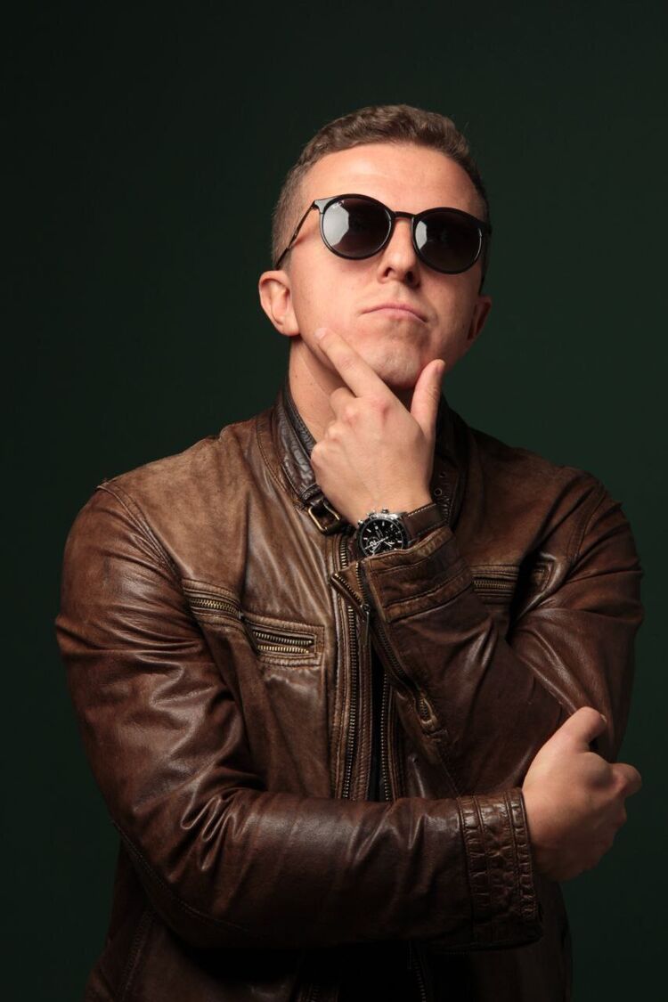 ���� 56070136 ������� �� �����, 43 ����, ���� ���������� � ������