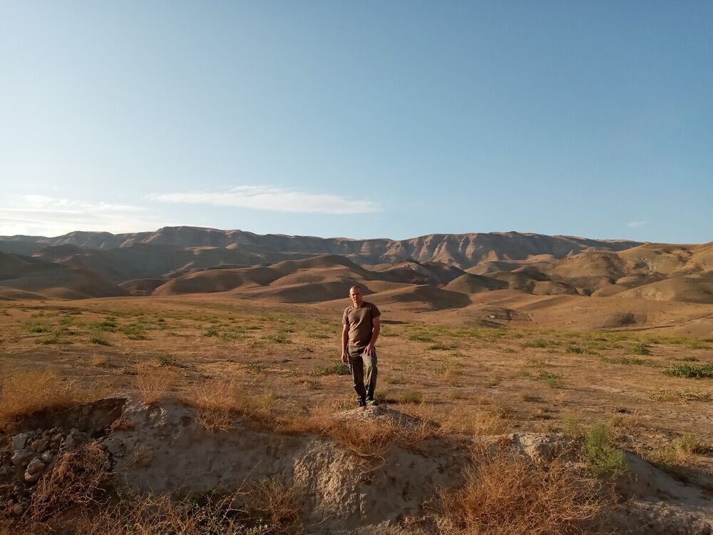  20572416  German, 34 ,    