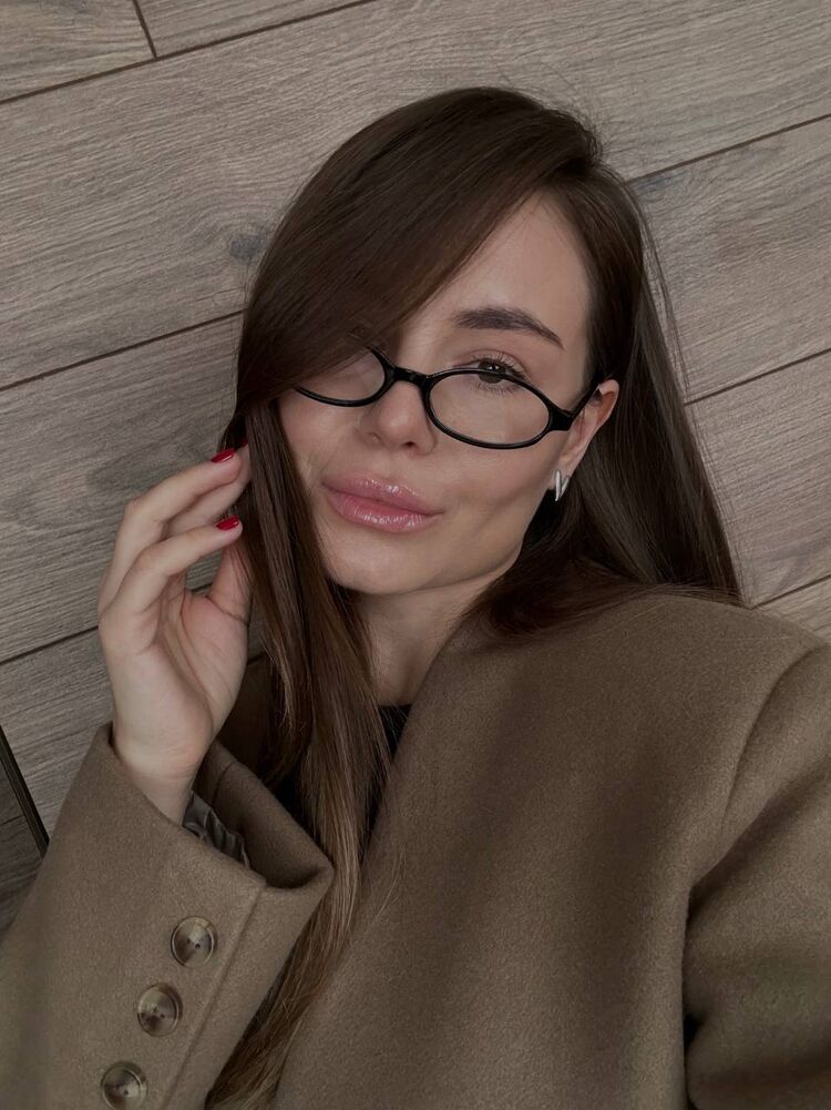  51230216  Viktorya, 32 ,    