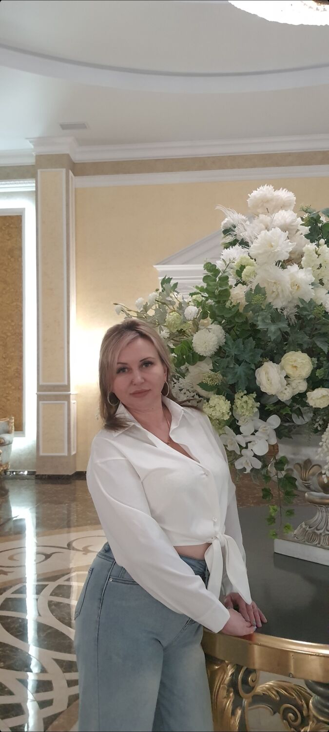  50974446  Elena, 40 ,    