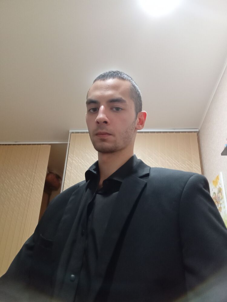  ,   Felix, 23 ,   ,   