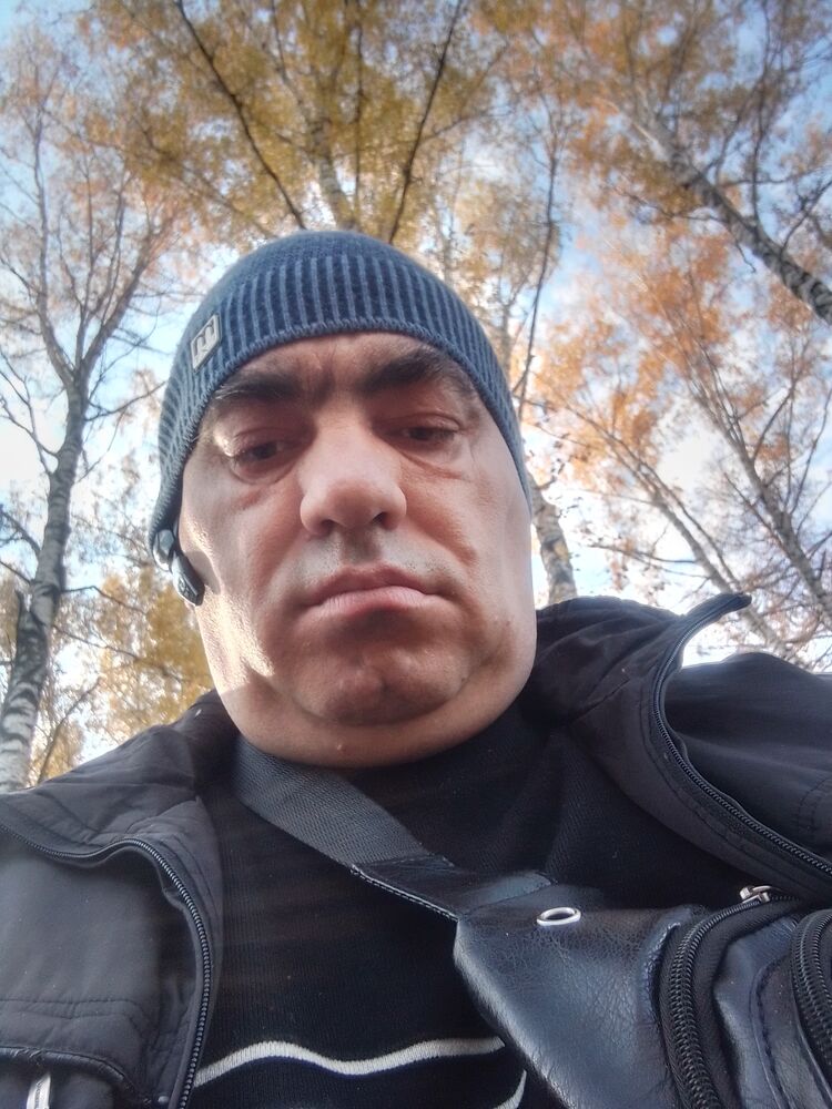  48245316  Ruslan, 47 ,    