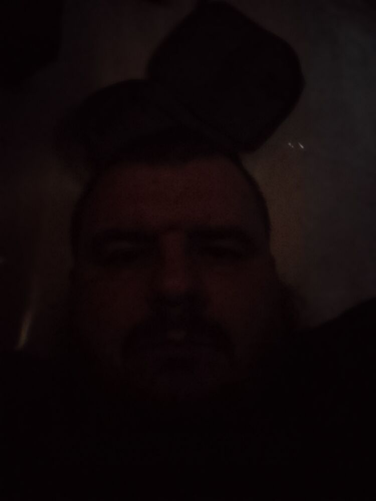 41627356  Ivan, 37 ,    