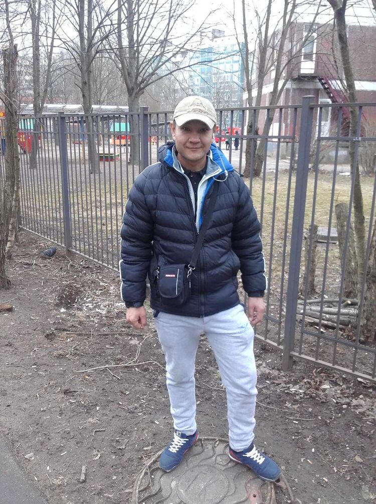  23752756  Rahimjan, 44 ,    