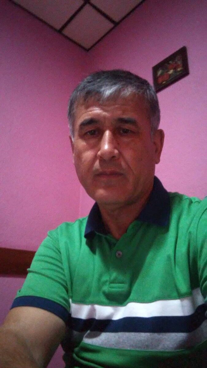  18869036  Alisher, 51 ,    