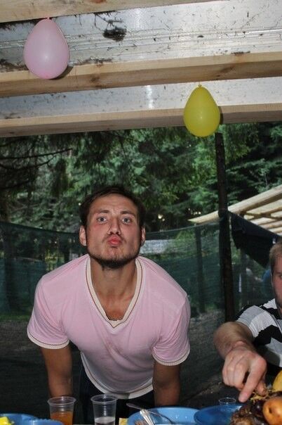  8597466  Aleks, 34 ,    