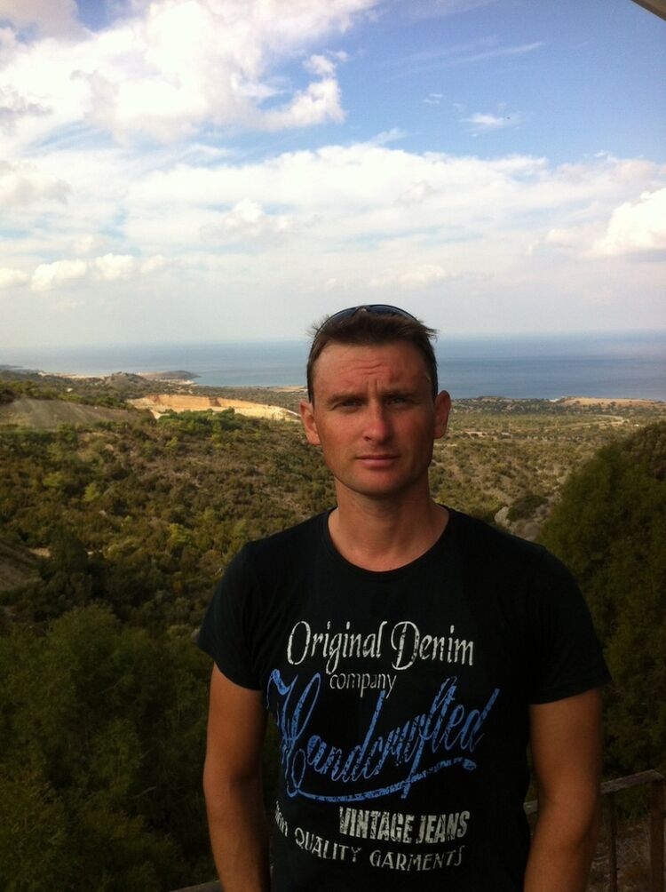  Athienou,   O, 39 ,   ,   , c 