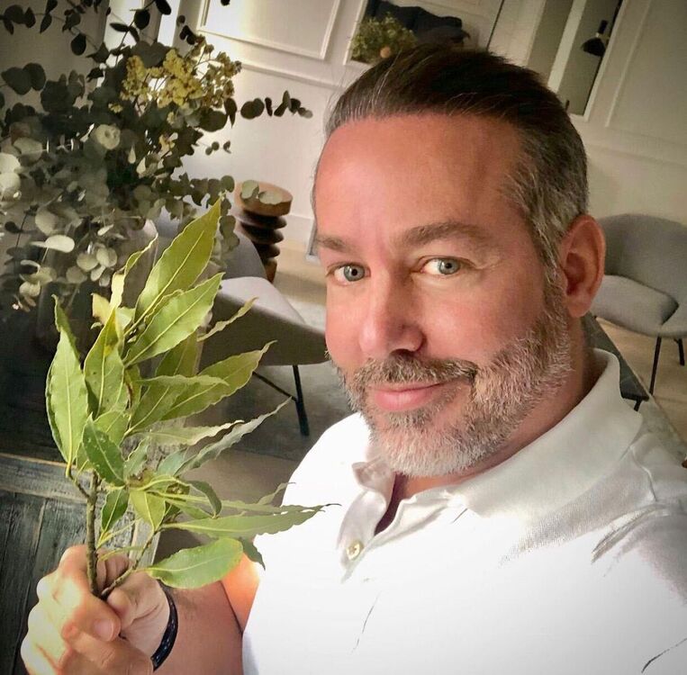  Arnprior,   Stevwen, 56 ,     , c 