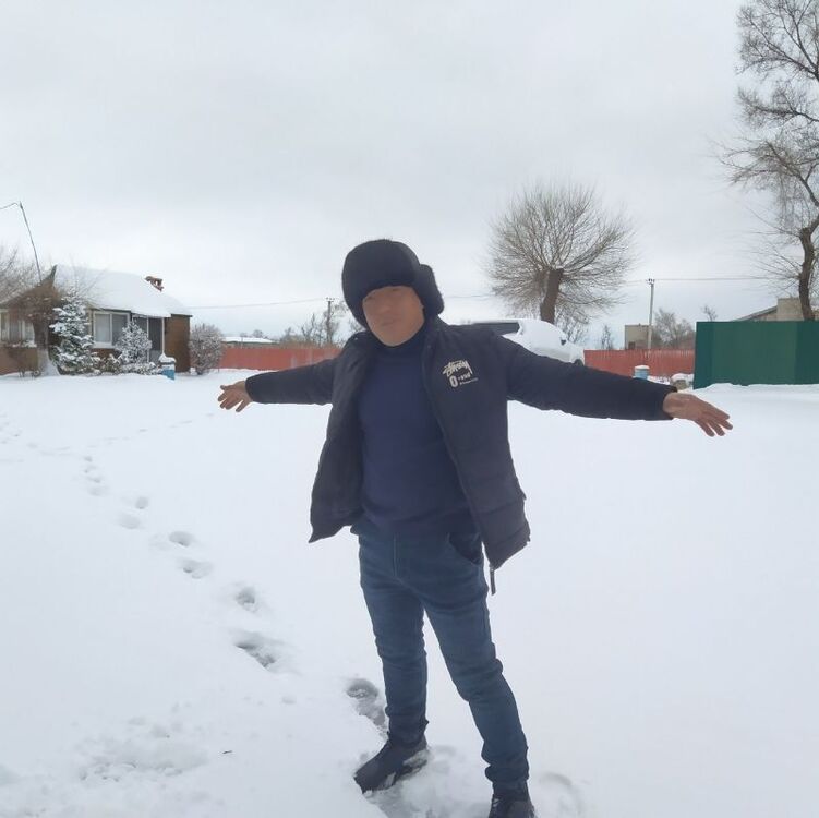  34900966  Abdulhaki, 33 ,    