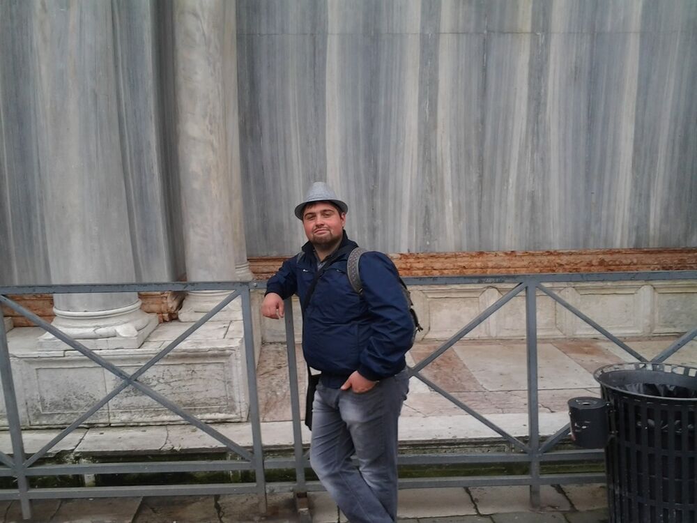  Monfalcone,   , 33 ,   ,   , c 