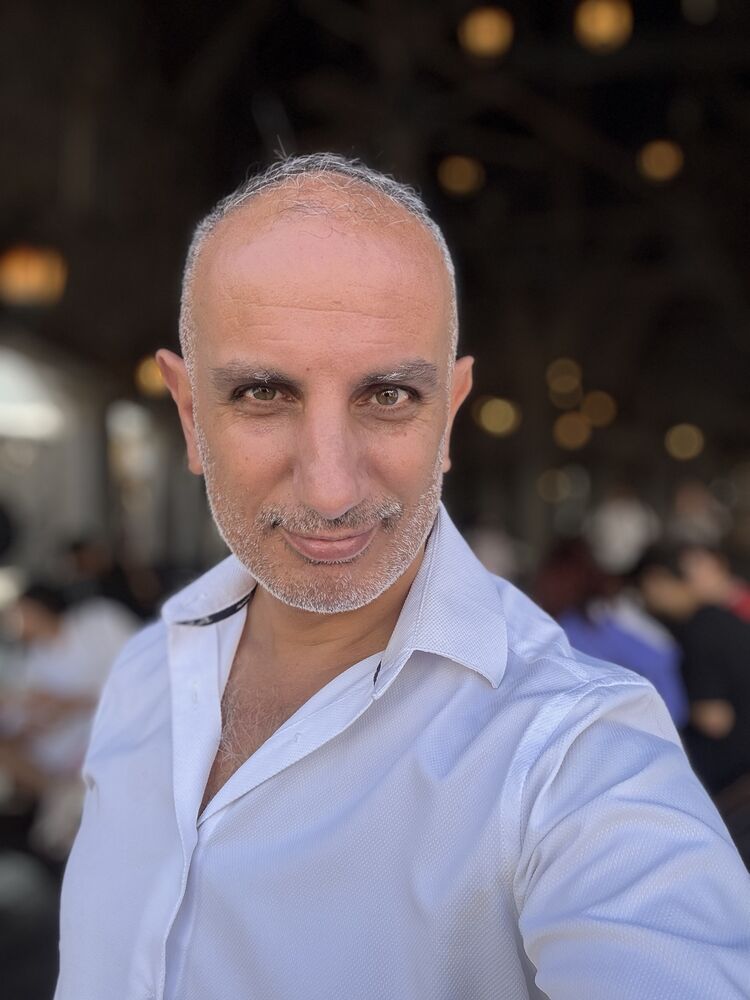  46675996  Gokhan, 47 ,    Beverly Hills