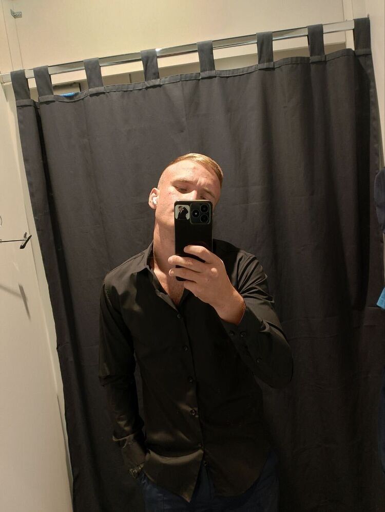  45882126  , 22 ,    