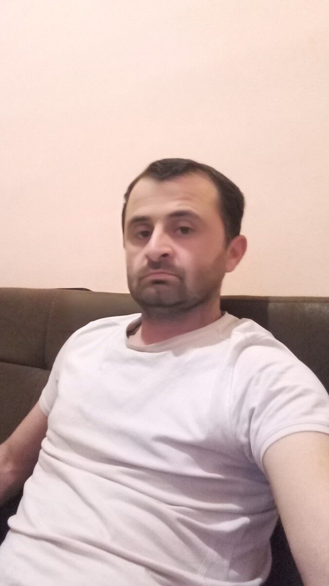  18836866  Gio, 39 ,    