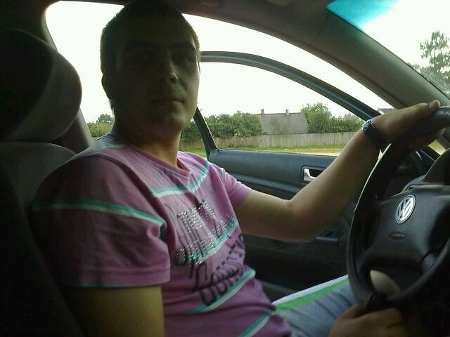  ,   Artem, 36 ,   ,   , c , 