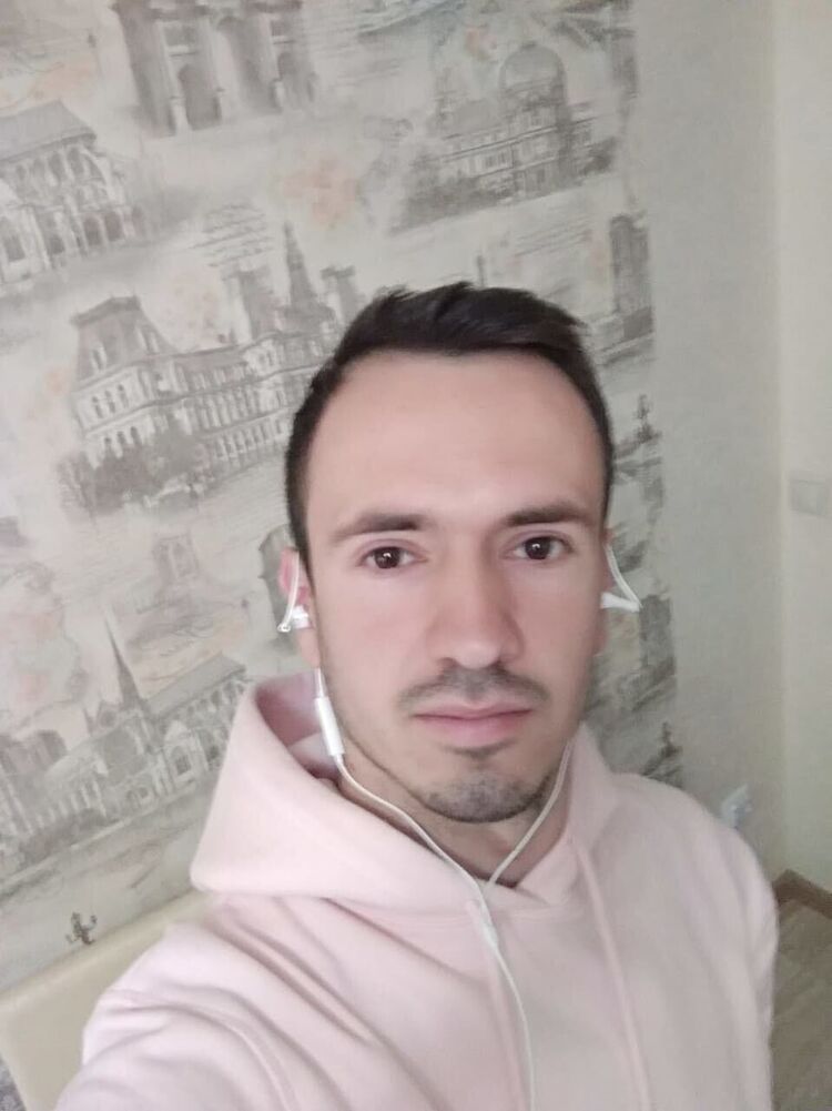  28406286  Di, 39 ,    