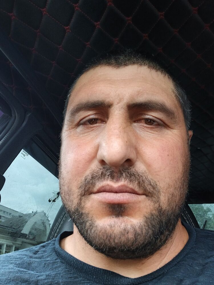  43651696  , 37 ,    