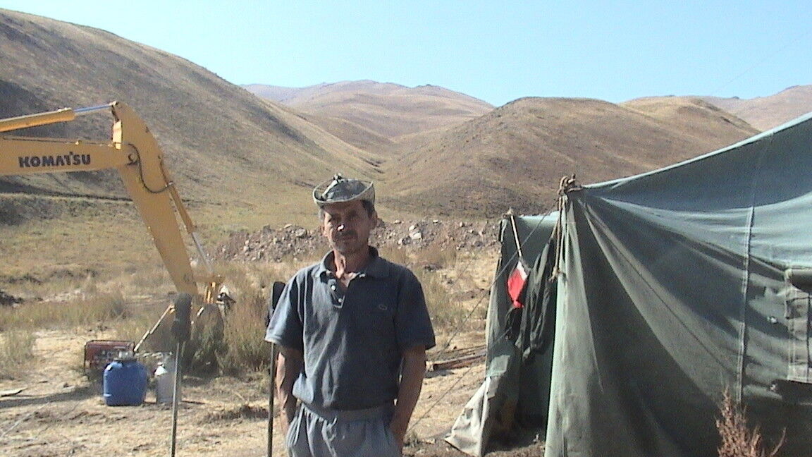 9767446  Serdgi, 59 ,    