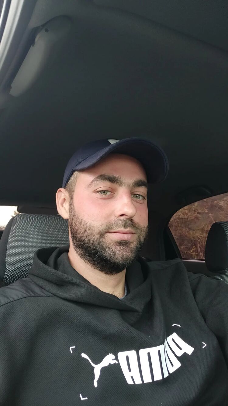  ,   Aleks, 35 ,   ,   