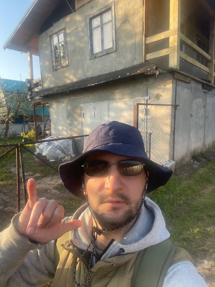  48925066  , 33 ,    