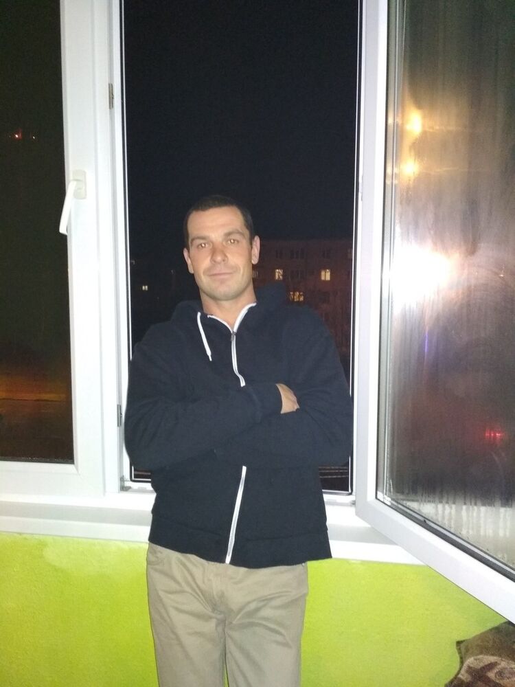  ,   Aleksej, 43 ,   