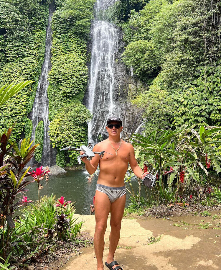 ���������� ������, ���� ������� CanisMajoris, 40 ���, ������������ ��� ������, ����� � ���������, c�������� ���������, ���������