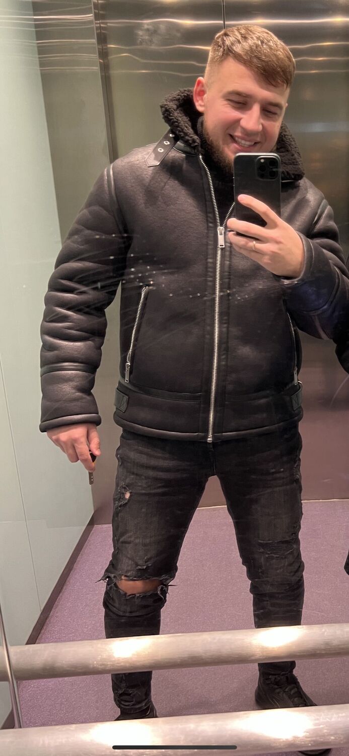  34147046  , 27 ,    
