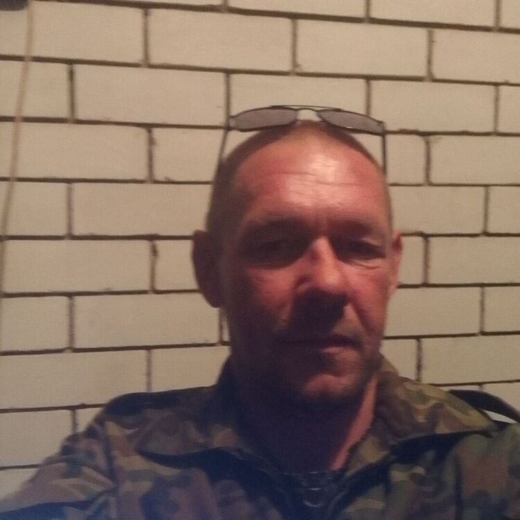  49394246  , 42 ,    