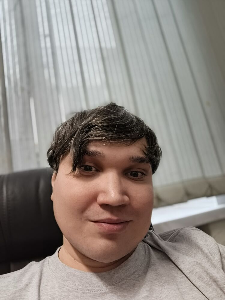 ���� 55762096 ������� Arthur, 39 ���, ���� ���������� � Frankfurt Am Main