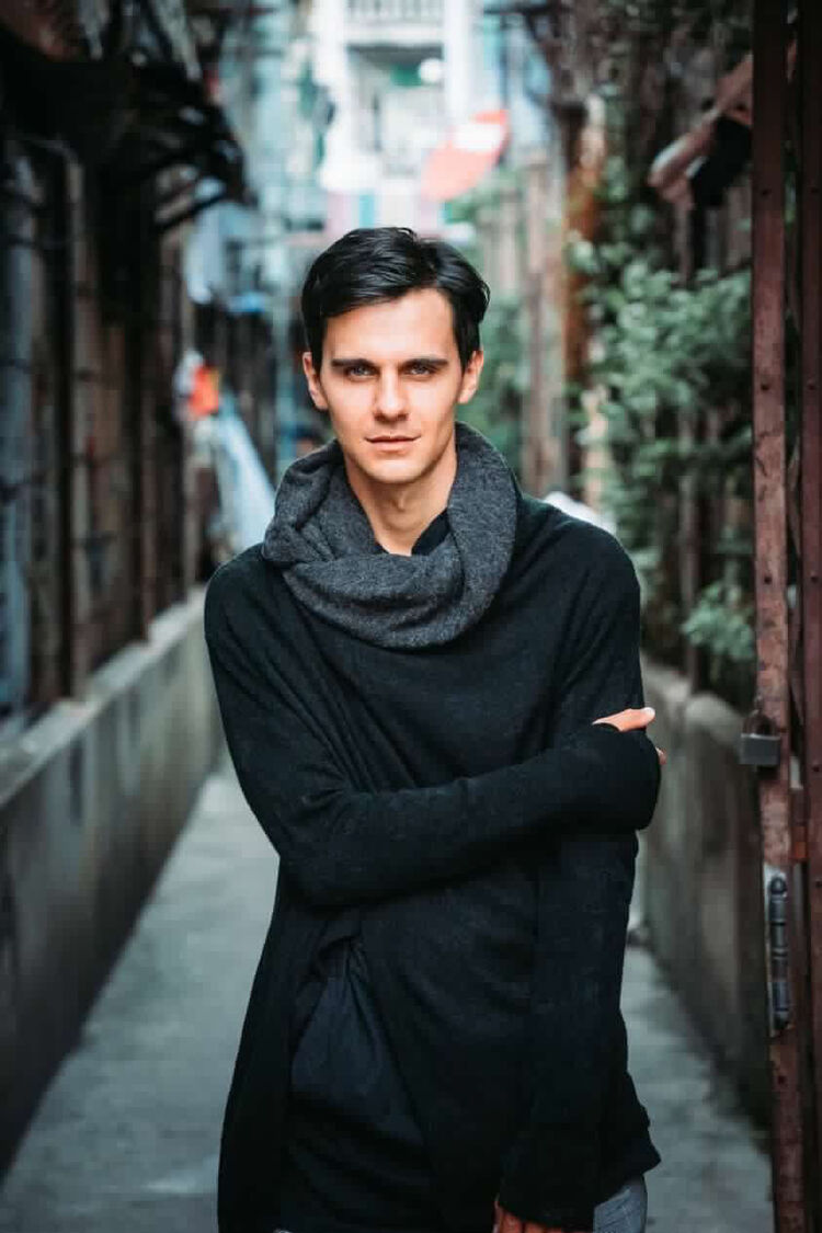  ,   Vitali, 31 ,   ,   