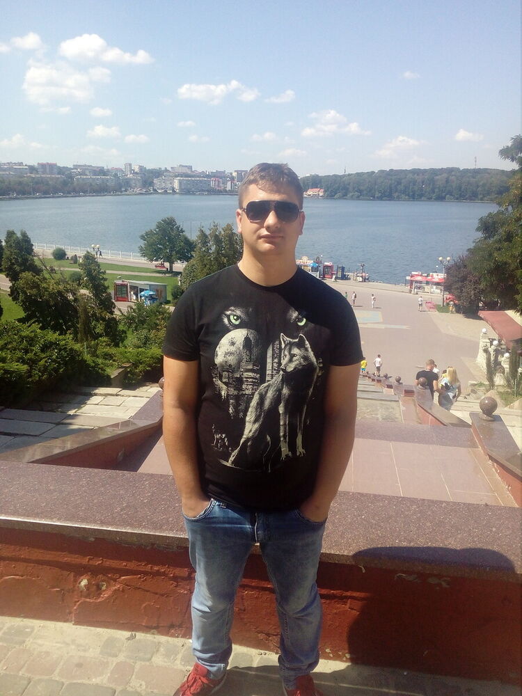 22046116  Roma, 30 ,    