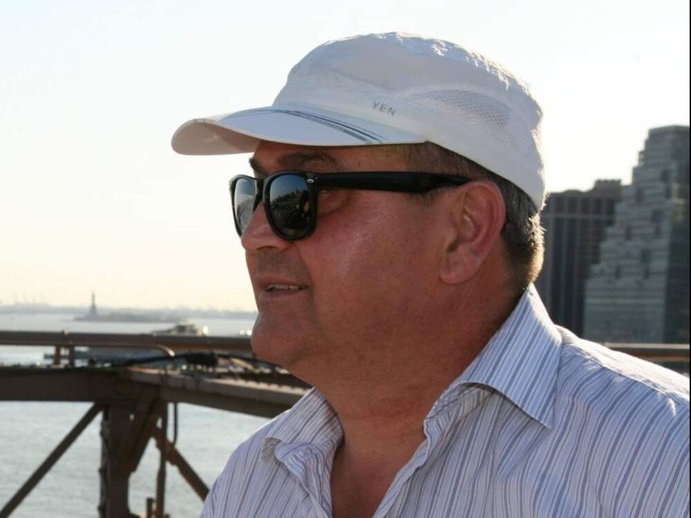  24243456  Vlad, 57 ,    