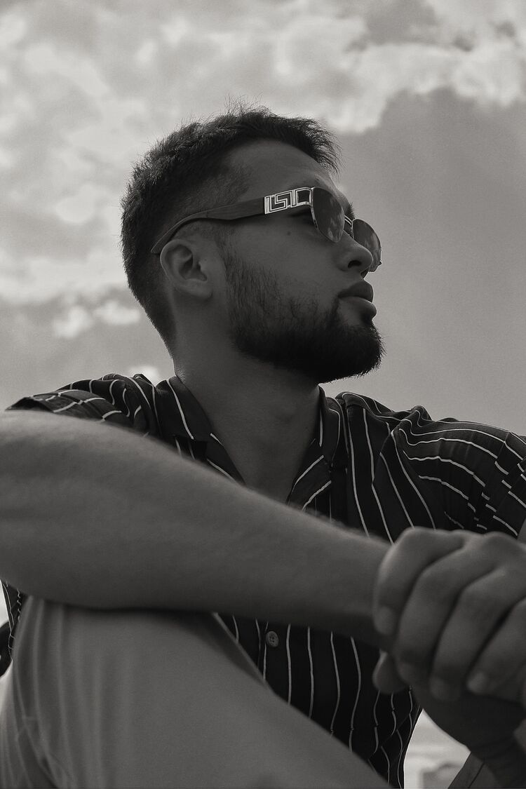  ,   Rafael, 27 ,   ,   , c , 