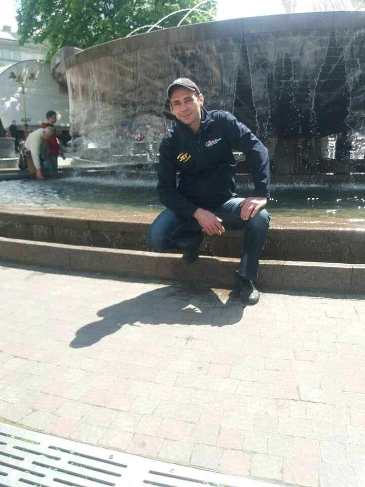  -,   , 42 ,     , c 