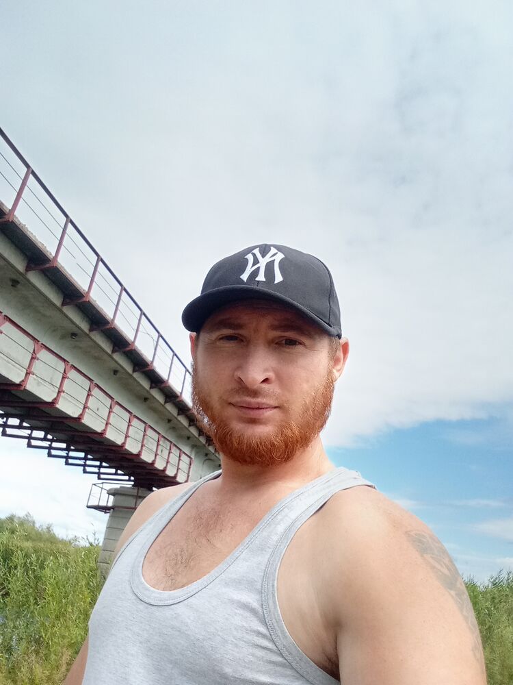  46928576  , 33 ,    